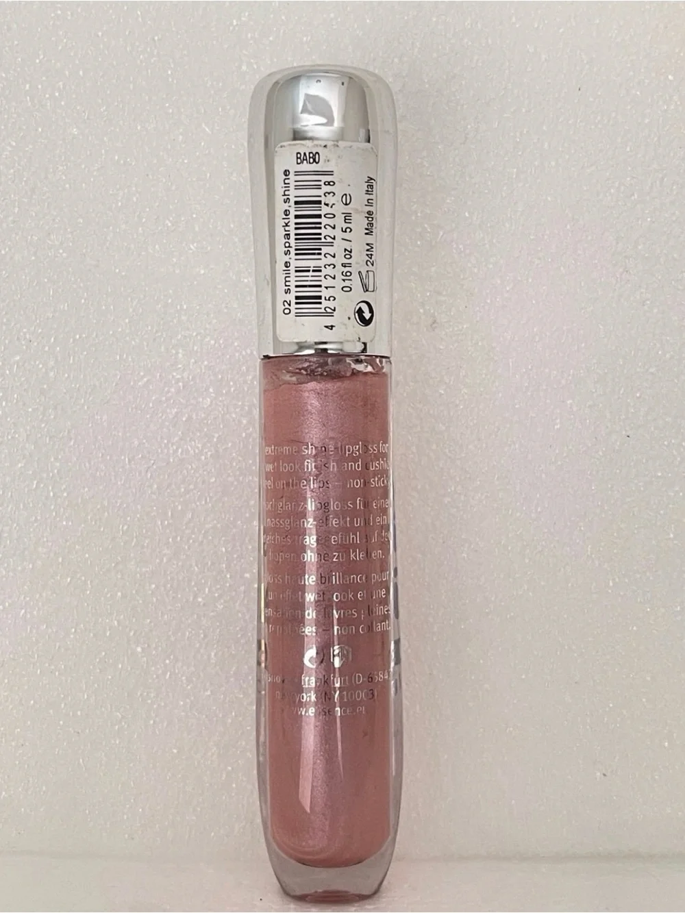 Jeffree Star luminous light
